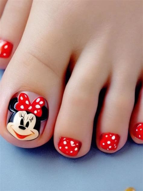 215+ Minnie Mouse Toe Nail Designs and Ideas